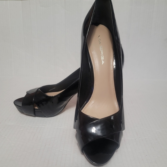 VIA SPIGA Patent Black Heels Size 9 euc - Picture 2 of 7